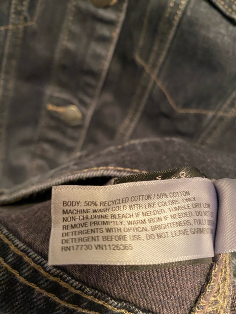 Universal Thread Washed Black Women’s Jean Jacket…size S - Picture 4 of 5